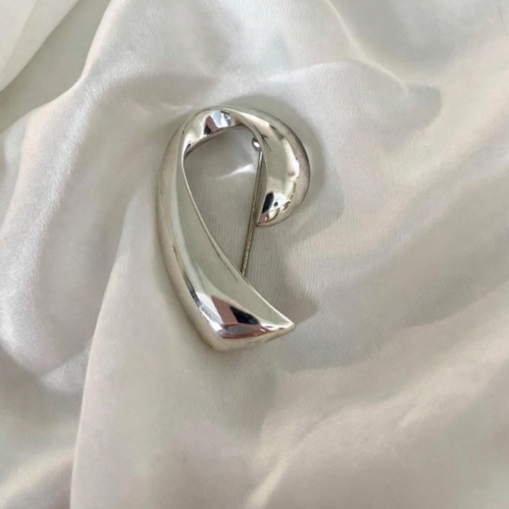 MONET “Signed” Sterling Silver Curved Sculptural Brooch - 2 1/8" x 1 3/4"